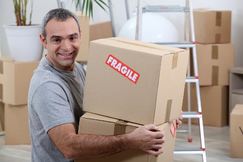 Professional removal company in Kingston assisting with house moving