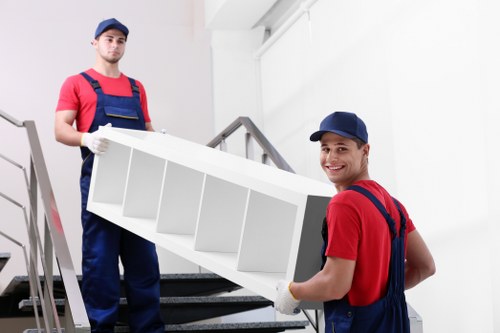 Local moving support in Kingston for homes and businesses