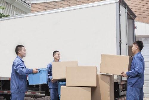 Man With A Van Kingston team handling a local move with care